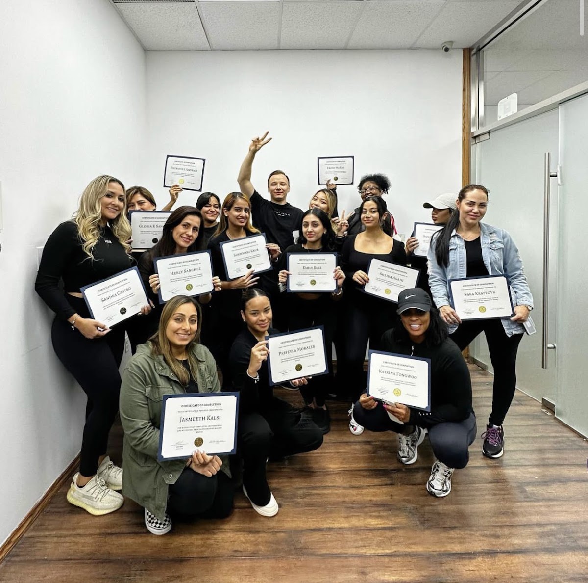 Tony Bart Permanent Make-up Studio & Academy